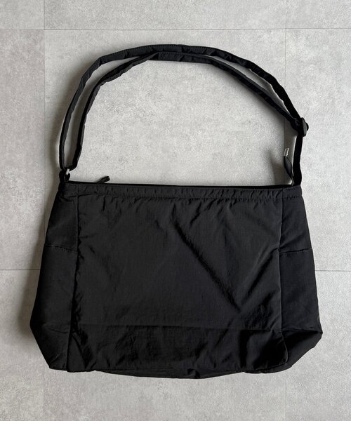 CPCM(シーピーシーエム)の「パデットショルダーバッグ(トートバッグ・メンズ・ブラック/カーキ/キャメル・FREE)」の5枚目の写真