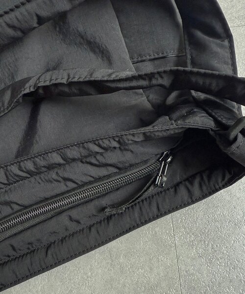 CPCM(シーピーシーエム)の「パデットショルダーバッグ(トートバッグ・メンズ・ブラック/カーキ/キャメル・FREE)」の8枚目の写真