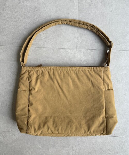 CPCM(シーピーシーエム)の「パデットショルダーバッグ(トートバッグ・メンズ・ブラック/カーキ/キャメル・FREE)」の13枚目の写真