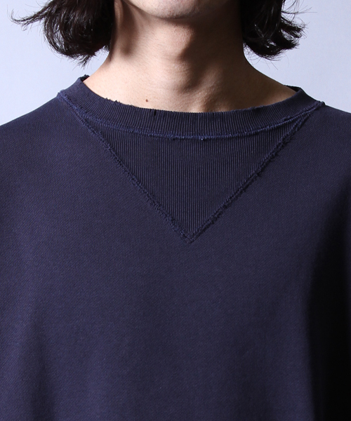 AMERICAN RAG CIE（アメリカンラグシー）の「AMERICAN RAG CIE / BIG V ドロップショルダースウェット Π（スウェット・メンズ・レッド/ホワイト/ネイビー・1/2）」の8枚目の写真