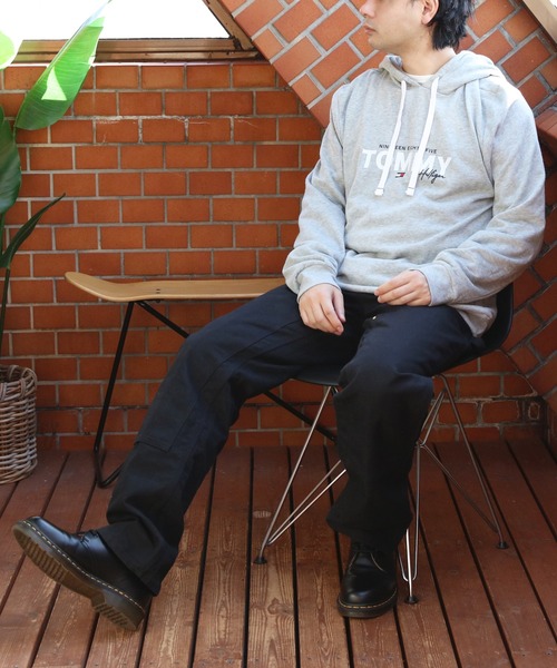 TOMMY HILFIGER(トミーヒルフィガー)の「TOMMY HILFIGER ロゴプルオーバーパーカー裏起毛(パーカー・メンズ・グレー/ネイビー・X-LARGE/MEDIUM/LARGE/SMALL)」の22枚目の写真