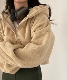 フード付き ショート丈 モコモコトップス
