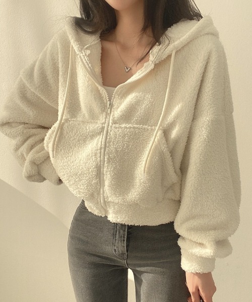 Ritzy(リッツィー)の「フード付き ショート丈 モコモコトップス(パーカー・レディース・ブラック/カーキ/ホワイト/ピンク・L/M)」の22枚目の写真