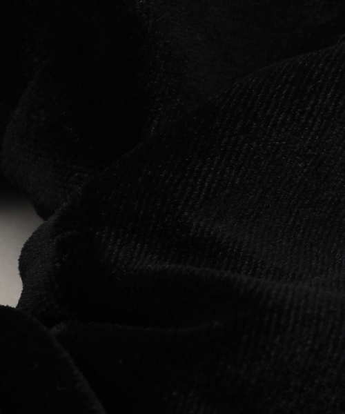 IENA(イエナ)の「HEYEP/ヘイップ Velour Square Pearl Scrunchie-M シュシュ HP13225(シュシュ・レディース・ブラック・FREE)」の5枚目の写真