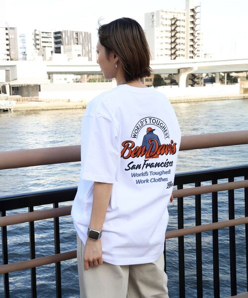 BEN DAVIS（ベンデイビス）の「【BEN DAVIS（ベンデイビス）】BD LABEL EMB TEE / Tシャツ クルーネック  ワンポイント シンプル ユニセックス（Tシャツ/カットソー・メンズ・チャコール/グリーン系その他4/ホワイト・LARGE/MEDIUM/X-LARGE）」の13枚目の写真