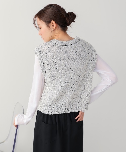 Bab（バブ）の「MIX編みラインニットトップス（ベスト・レディース・アイボリー/ブラック・FREE）」の13枚目の写真