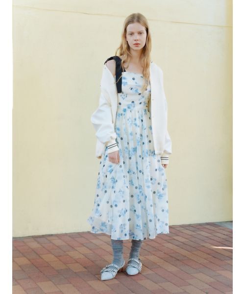 FURFUR（ファーファー）の「ぼかしフラワープリントワンピース（ワンピース・レディース・アイボリー/ネイビー・F）」の9枚目の写真