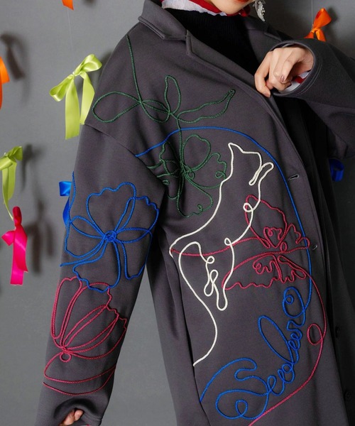 ScoLar（スカラー）の「ScoLar(スカラー) サイン風コード叩き付け ツイル起毛×ボアロングコート（チェスターコート・レディース・チャコールグレー/カーキ・MEDIUM）」の12枚目の写真