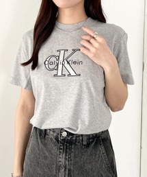 at12:03（アットイチニーゼロサン）の「Calvin Klein(カルバン・クライン)/CK メタリック クルーネック ロゴ 半袖 Tシャツ/MONOLOGO METALLIC CREWNECK TEE（Tシャツ/カットソー）」