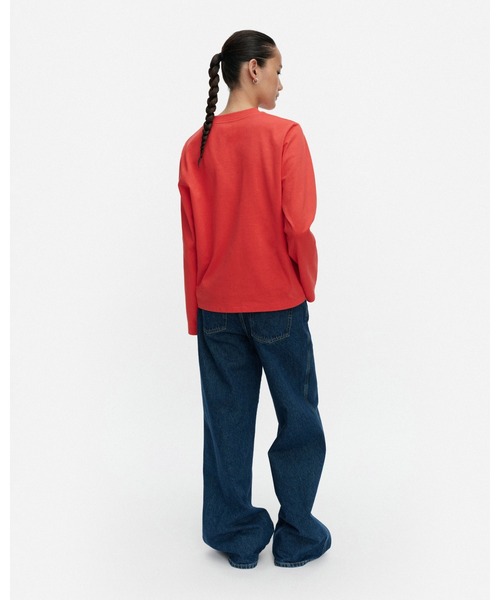 marimekko(マリメッコ)の「【kioski】 Elve Musta Tamma / shirt(Tシャツ/カットソー・レディース・レッド・X-SMALL/SMALL/MEDIUM/LARGE)」の3枚目の写真