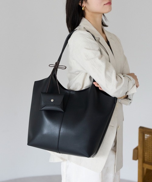 &MARKS(アンドマークス)の「C23【本革】ミニポーチ付き 本革トートバッグ(トートバッグ・レディース・ブラウン/ダークブラウン/ブラック・FREE)」の7枚目の写真