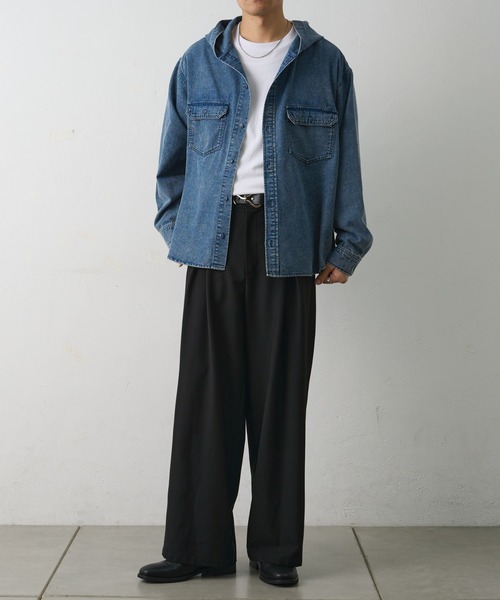 COLONY 2139（コロニートゥーワンスリーナイン）の「デニムフードシャツ（シャツ/ブラウス・メンズ・ブラック/サックスブルー・MEDIUM/LARGE）」の13枚目の写真