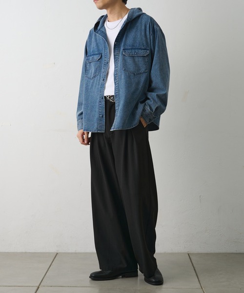 COLONY 2139（コロニートゥーワンスリーナイン）の「デニムフードシャツ（シャツ/ブラウス・メンズ・ブラック/サックスブルー・MEDIUM/LARGE）」の12枚目の写真