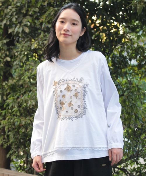 SUPER HAKKA(スーパーハッカ)の「60ローンウィンドウローズ刺繍+天竺カットソー(Tシャツ/カットソー・レディース・オフホワイト/ネイビー/レッド・FREE)」の3枚目の写真