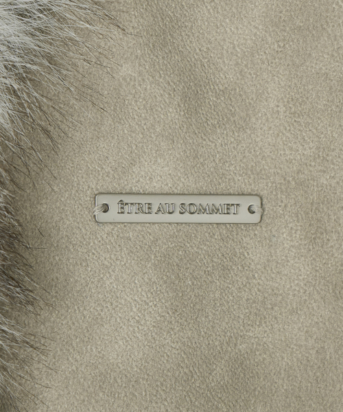 ETRE AU SOMMET(エトレオソメ)の「ピグメントムートンファージャケット (グレイシーベージュ)(ムートンコート・レディース・その他・FREE)」の4枚目の写真