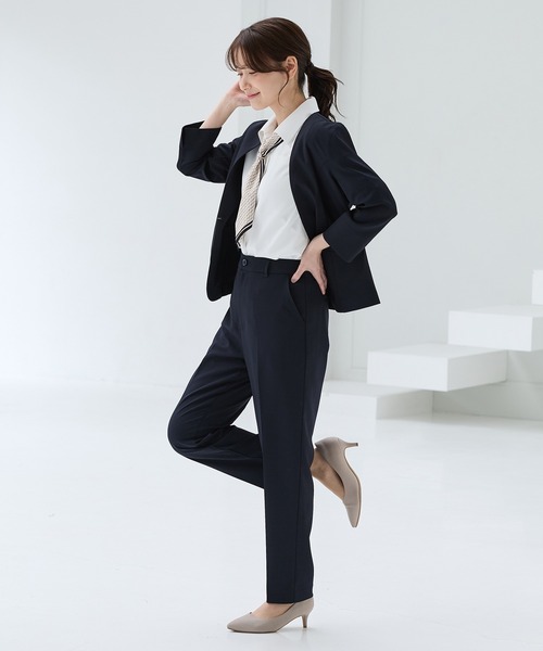 Honeys（ハニーズ）の「【ストレッチ・ウォッシャブル・イージーケア・接触冷感】センタープレスパンツ（股下６０ｃｍ）（スラックス・レディース・ベージュ/杢グレー/ライトグレー系/ネイビー/ブラック・LL/3L/S/M/L）」の13枚目の写真