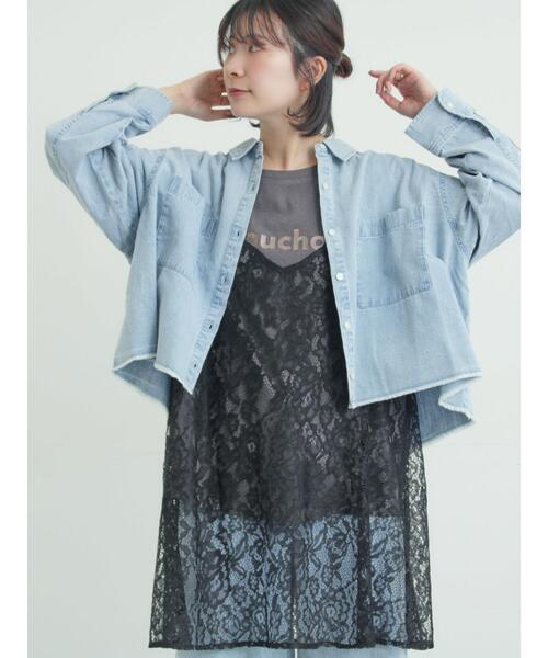 Samansa Mos2（サマンサ モスモス）の「デニムショート丈シャツ（シャツ/ブラウス・レディース・チャコールグレー/ブルー/サックスブルー・F）」の4枚目の写真