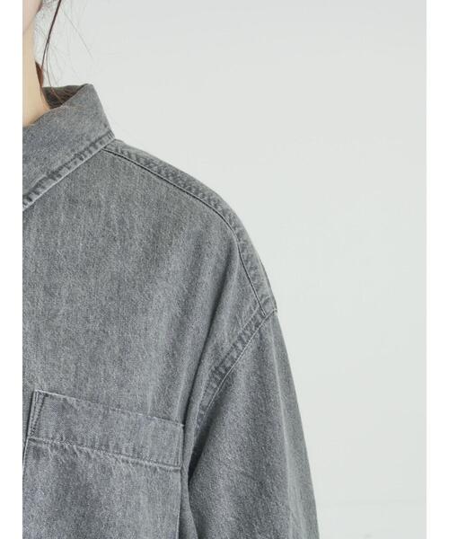Samansa Mos2（サマンサ モスモス）の「デニムショート丈シャツ（シャツ/ブラウス・レディース・チャコールグレー/ブルー/サックスブルー・F）」の14枚目の写真