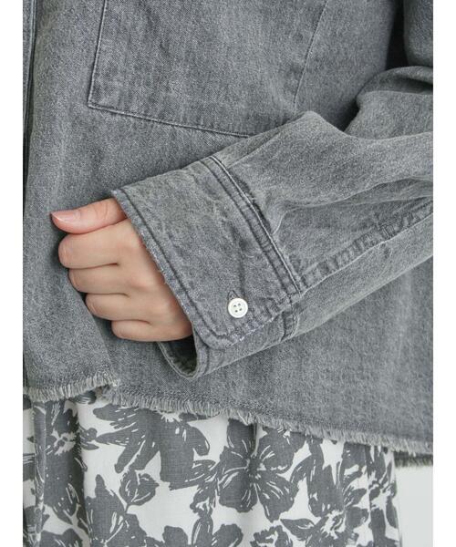 Samansa Mos2（サマンサ モスモス）の「デニムショート丈シャツ（シャツ/ブラウス・レディース・チャコールグレー/ブルー/サックスブルー・F）」の15枚目の写真