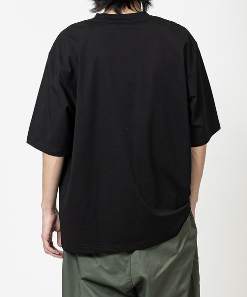 U.S. POLO ASSN.(ユーエスポロアッスン)の「【18】〔U.S.POLO ASSN/ユーエスポロアッスン〕ワンポイントロゴ ベーシッククルーネックTシャツ 接触冷感/無地(Tシャツ/カットソー・メンズ・オフホワイト/ブラック/ネイビー・MEDIUM/X-LARGE/LARGE)」の19枚目の写真