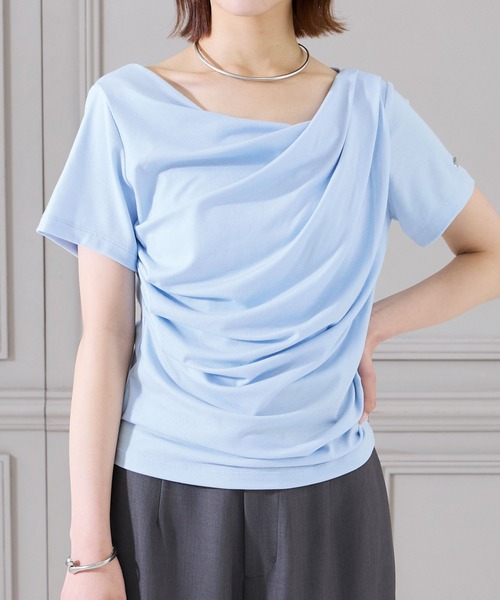 Elishe(エリシェ)の「ドレープアシメトップス(Tシャツ/カットソー・レディース・アイボリー/ブラック/ピンク/ブラック系/ライトブルー/ブラウン/ホワイト系・FREE)」の6枚目の写真