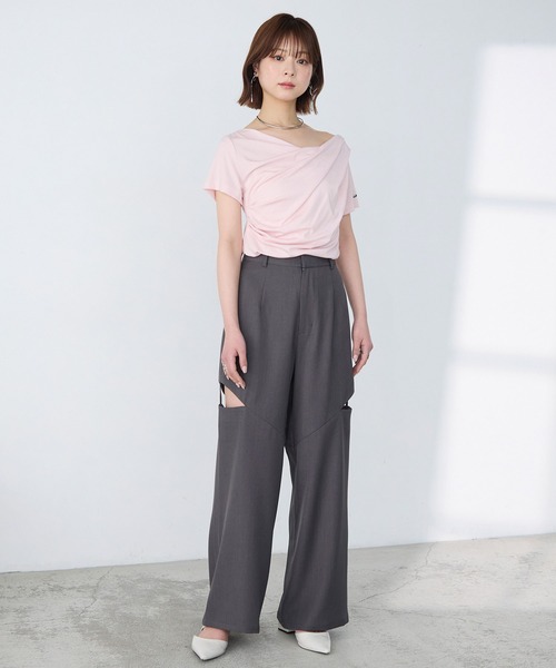 Elishe(エリシェ)の「ドレープアシメトップス(Tシャツ/カットソー・レディース・アイボリー/ブラック/ピンク/ブラック系/ライトブルー/ブラウン/ホワイト系・FREE)」の20枚目の写真