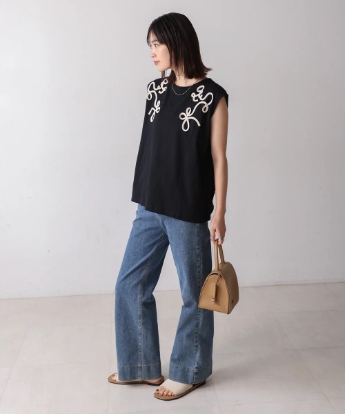 Bou Jeloud(ブージュルード)の「コード刺しゅうフレンチTシャツ(Tシャツ/カットソー・レディース・ホワイト/ブラック・MEDIUM)」の12枚目の写真