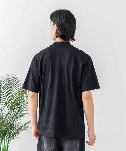 HANES(ヘインズ)の「【HANES/ヘインズ】【タグレス・丸胴】Hanes モックネック リラックスTシャツ アメリカ綿100% サステナブル ストレスフリー(Tシャツ/カットソー・メンズ・ホワイト/ブラック・X-LARGE/LARGE/MEDIUM/SMALL)」の21枚目の写真