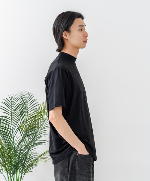 HANES(ヘインズ)の「【HANES/ヘインズ】【タグレス・丸胴】Hanes モックネック リラックスTシャツ アメリカ綿100% サステナブル ストレスフリー(Tシャツ/カットソー・メンズ・ホワイト/ブラック・X-LARGE/LARGE/MEDIUM/SMALL)」の22枚目の写真