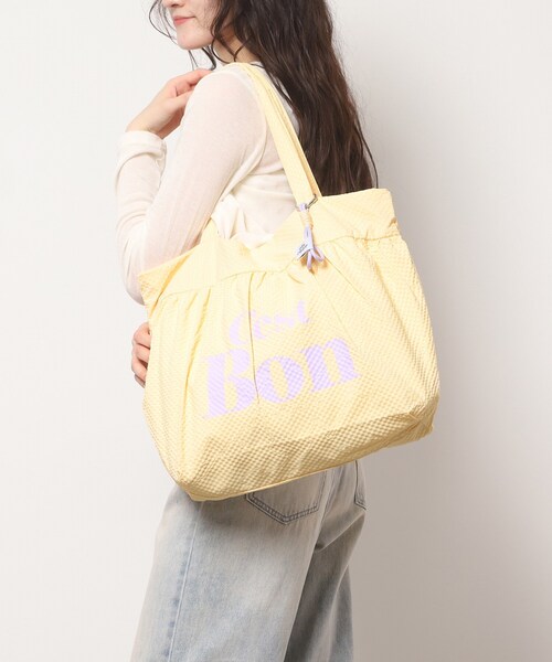 Ober Tashe（オーバータッシェ）の「【新生活・新学期】チャーム付きビッグトート（トートバッグ・レディース・アイボリー/イエロー/グリーン/グレー・FREE）」の14枚目の写真