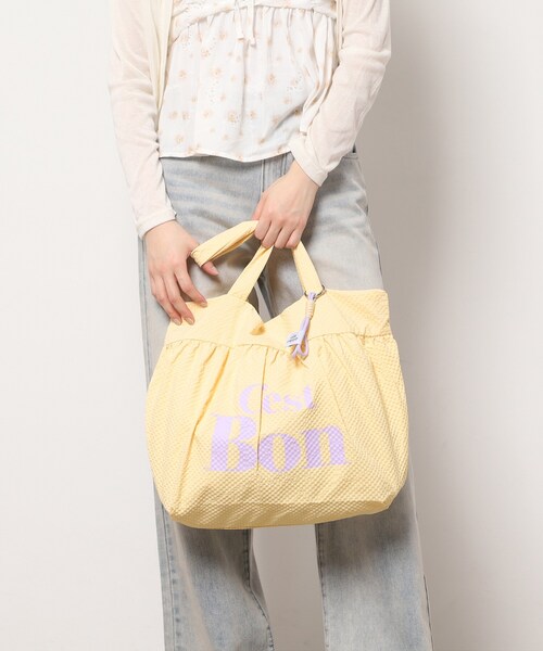 Ober Tashe（オーバータッシェ）の「【新生活・新学期】チャーム付きビッグトート（トートバッグ・レディース・アイボリー/イエロー/グリーン/グレー・FREE）」の15枚目の写真