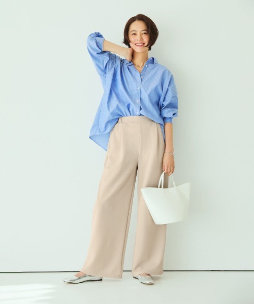 IEDIT(イディット)の「IEDIT バックギャザーが華やかなストライプシャツ〈ブルー〉(シャツ/ブラウス・レディース・ブルー・3L/LL/M/L/S)」の5枚目の写真