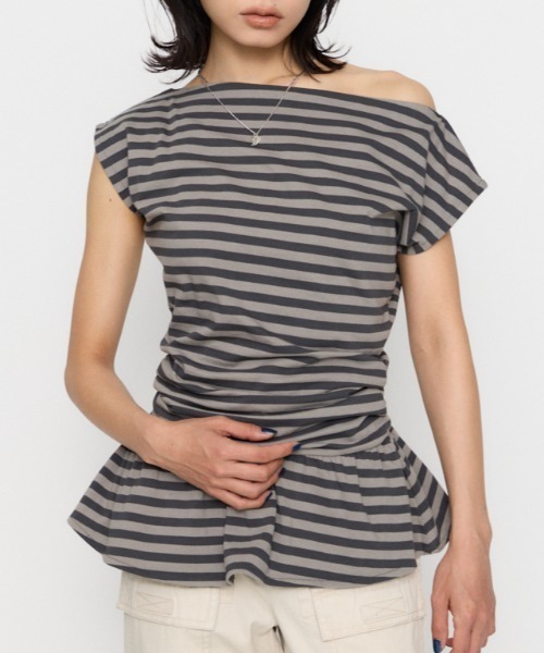 LAGUA GEM(ラグアジェム)の「BORDER DRAPE FRILL チュニック(Tシャツ/カットソー・レディース・グレー/アイボリー/ライトピンク・FREE)」の1枚目の写真