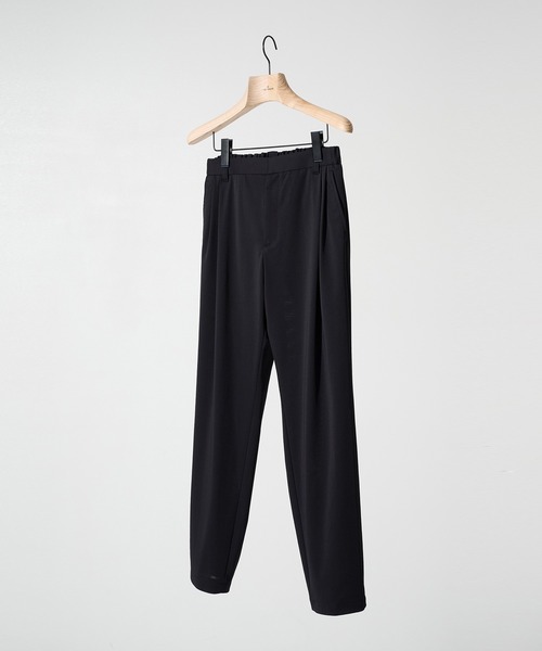 THE TOKYO(ザトウキョウ)の「【THE TOKYO/ザトウキョウ】Light Matte Stretch Jersey Easy Tapered Pants(スラックス・メンズ・ダークブラウン/ブラック・44/48/46)」の2枚目の写真