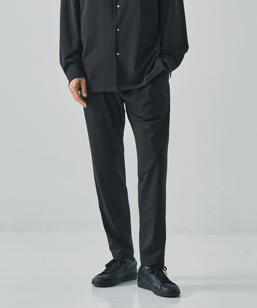 THE TOKYO(ザトウキョウ)の「【THE TOKYO/ザトウキョウ】Light Matte Stretch Jersey Easy Tapered Pants(スラックス・メンズ・ダークブラウン/ブラック・44/48/46)」の20枚目の写真