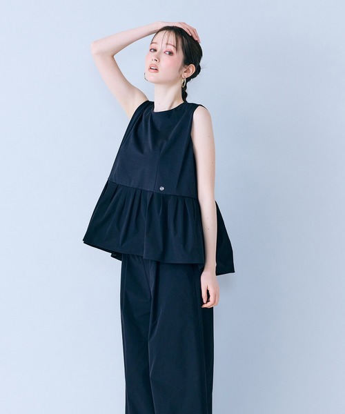 Audie a Muses(オーディアミューズ)の「ウエスト切替ノースリーブカットソー(Tシャツ/カットソー・レディース・ブラック・42/38/36)」の2枚目の写真