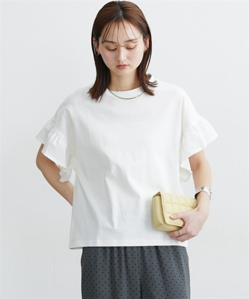 nissen(ニッセン)の「【汗じみにくい綿100%素材】フリル袖ドルマントップス(Tシャツ/カットソー・レディース・グレイッシュベージュ/ブラック/オフホワイト・M/L/LL/3L)」の22枚目の写真