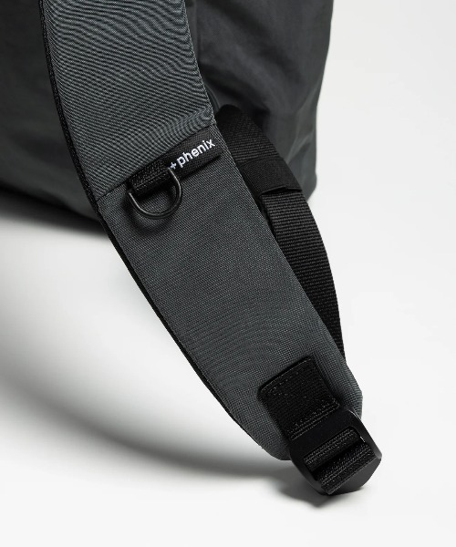 +phenix(プラスフェニックス)の「【+phenix / プラスフェニックス】ROVER BACKPACK CORDURAファブリック使用 バックパック(バックパック/リュック・メンズ・ブラック・FREE)」の10枚目の写真