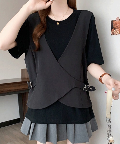LUCPY（ラクピー）の「レイヤード風ベストドッキングトップス（その他トップス・レディース・ブラック・XX-LARGE/X-LARGE/LARGE/MEDIUM）」の2枚目の写真