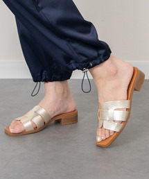 INTER-CHAUSSURES（インターショシュール）の「【Oh my Sandals】ローヒールレザーミュールサンダル(E62004)（サンダル）」
