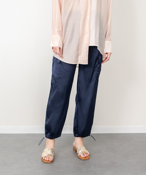 inter-chaussures(インターショシュール)の「【Oh my Sandals】ローヒールレザーミュールサンダル(E62004)(サンダル・レディース・ブラック/ゴールド・36/37/38)」の5枚目の写真