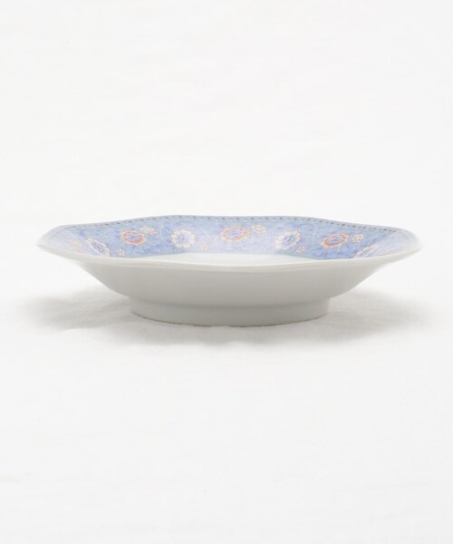 212 KITCHEN STORE（トゥワントゥキッチンストア）の「青華唐草 八角中華皿（食器・レディース・その他・00）」の3枚目の写真