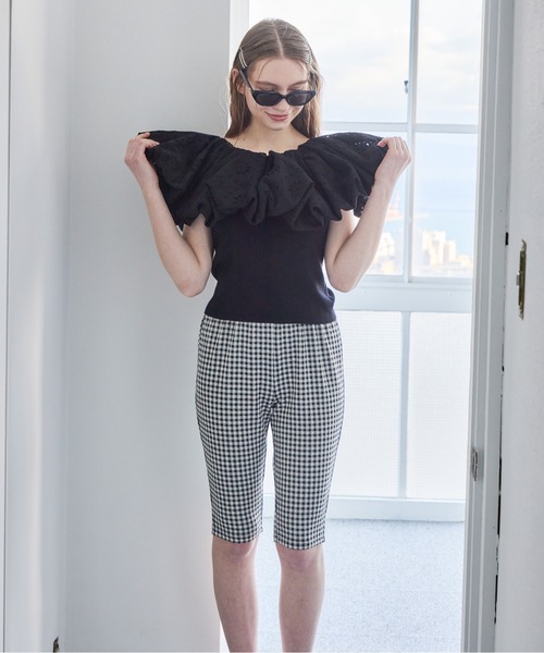 etre loin(エトルワン)の「エンブロイダリーバルーンカラーニットトップス / Embroidered balloon collar knit top(ニット/セーター・レディース・ブラック×ホワイト/グレー/ブラック・M)」の5枚目の写真