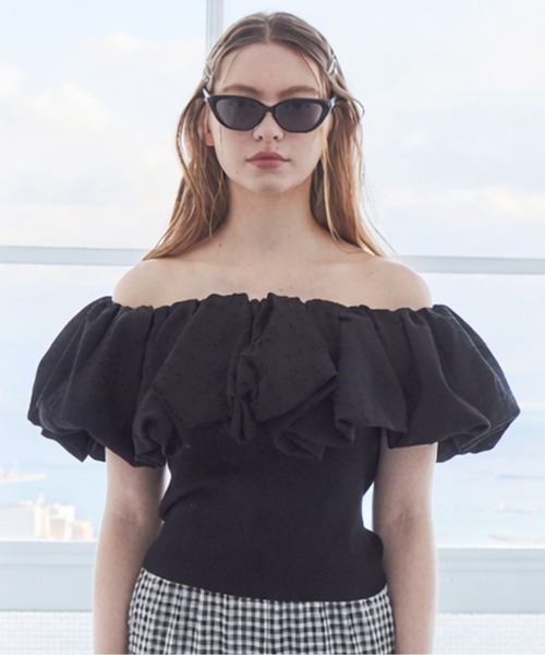 etre loin(エトルワン)の「エンブロイダリーバルーンカラーニットトップス / Embroidered balloon collar knit top(ニット/セーター・レディース・ブラック×ホワイト/グレー/ブラック・M)」の7枚目の写真