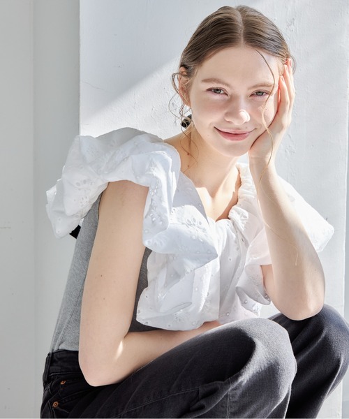 etre loin(エトルワン)の「エンブロイダリーバルーンカラーニットトップス / Embroidered balloon collar knit top(ニット/セーター・レディース・ブラック×ホワイト/グレー/ブラック・M)」の21枚目の写真