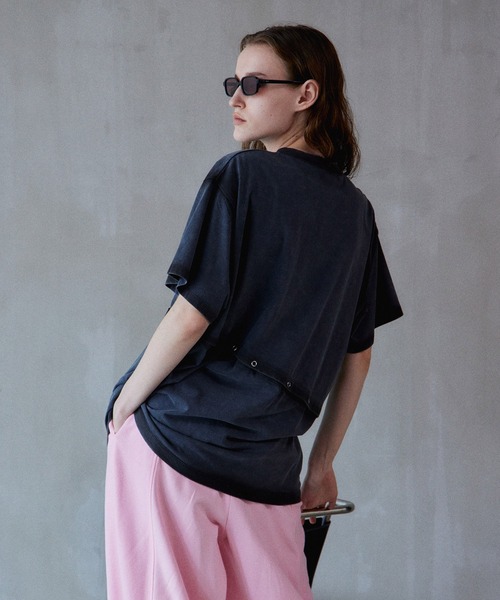 MAISON SPECIAL(メゾンスペシャル)の「Multi-way T-shirts/マルチウェイオーバーTシャツ(Tシャツ/カットソー・レディース・ブルー/ホワイト/チャコールグレー・FREE)」の17枚目の写真