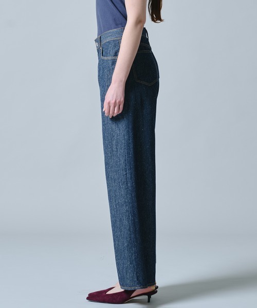 DOUBLE STANDARD CLOTHING（ダブルスタンダードクロージング）の「シルクネップカーブデニム（デニムパンツ・レディース・インディゴブルー・38/36/34）」の15枚目の写真