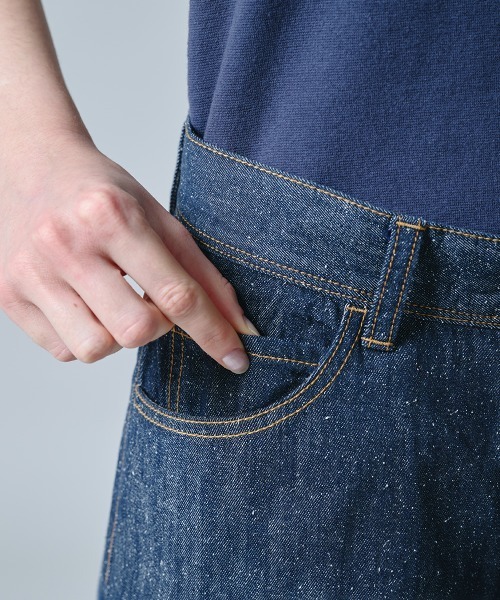 DOUBLE STANDARD CLOTHING（ダブルスタンダードクロージング）の「シルクネップカーブデニム（デニムパンツ・レディース・インディゴブルー・38/36/34）」の10枚目の写真