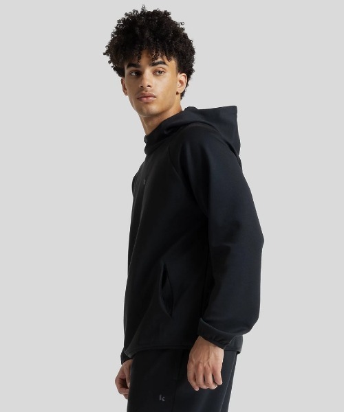 NEW BALANCE(ニューバランス)の「New Balance Klutch X NB Performance Hoodie(ニューバランス Klutch X NB パフォーマンスフーディ)(パーカー・メンズ・ブラック系・X-LARGE/LARGE/MEDIUM/SMALL)」の2枚目の写真
