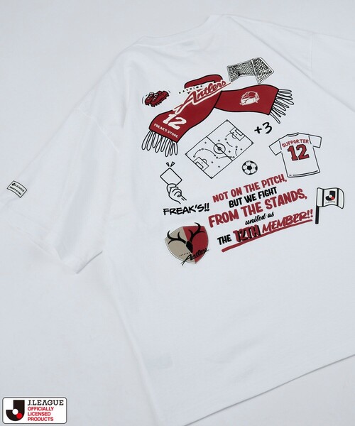FREAK'S STORE(フリークスストア)の「J.LEAGUE × FREAK’S STORE別注 SUPPORTERS SHORT SLEEVE TEE【鹿島アントラーズ】 / Jリーグ別注 Tシャツ(Tシャツ/カットソー・メンズ・チャコールグレー/ホワイト・MEDIUM/SMALL/X-LARGE/LARGE)」の1枚目の写真